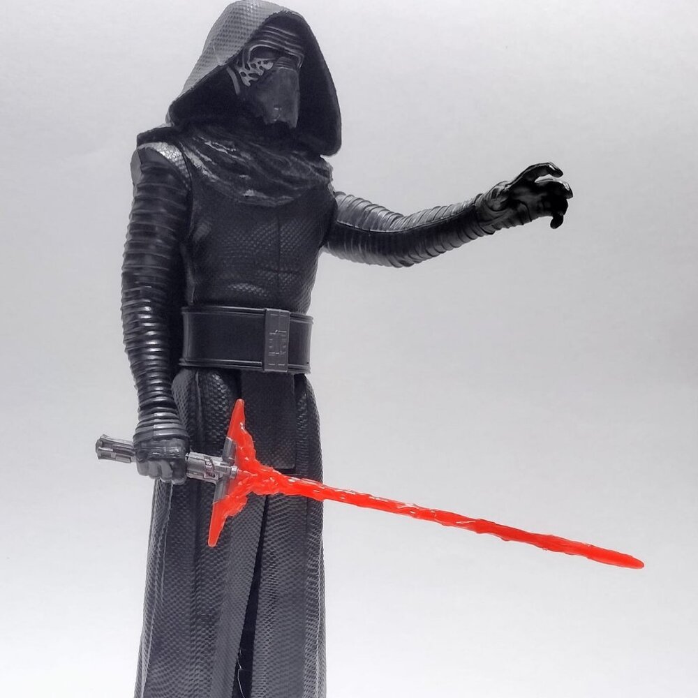 Star Wars 12" Kylo Ren & Darth Vader Action Figures (Hasbro, Pre-Owned) - Picture 3 of 3